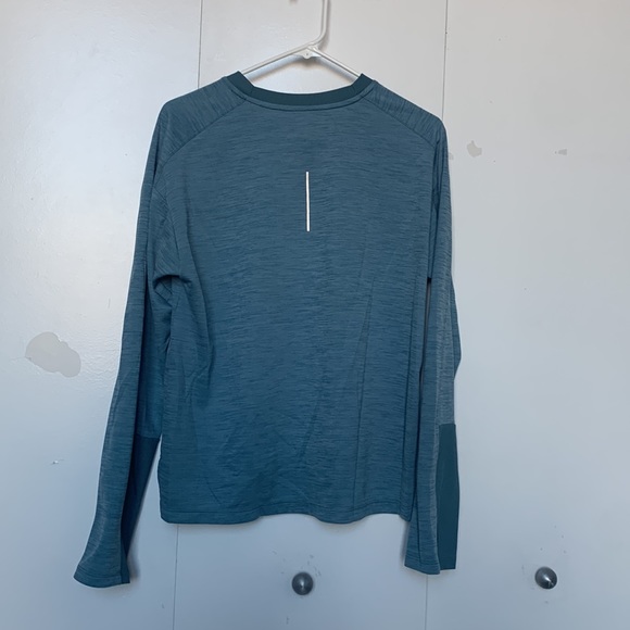 Nike Dri-fit long sleeve running top (worn 2x only) - Picture 4 of 4